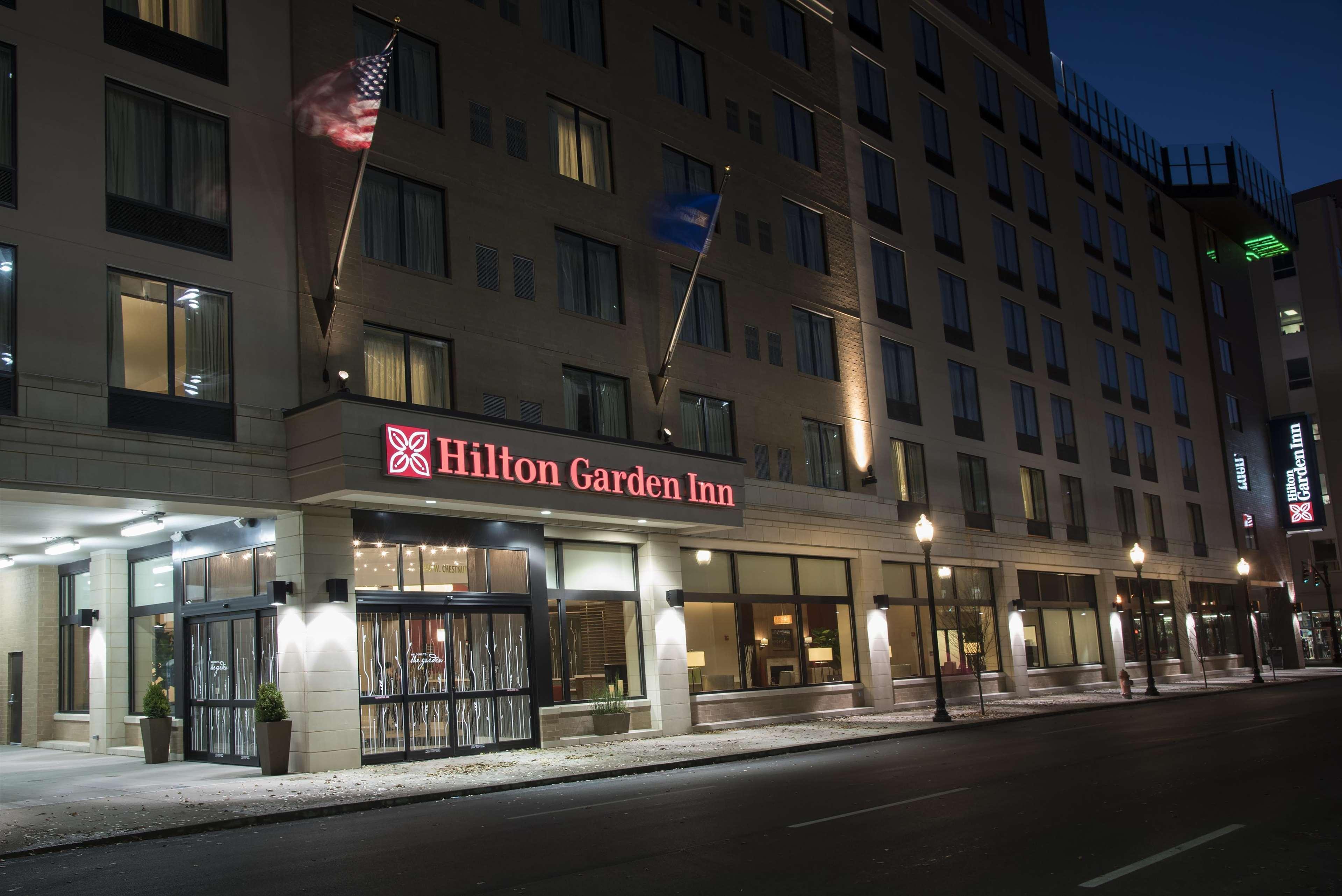 Hilton Garden Inn Louisville Downtown Екстериор снимка