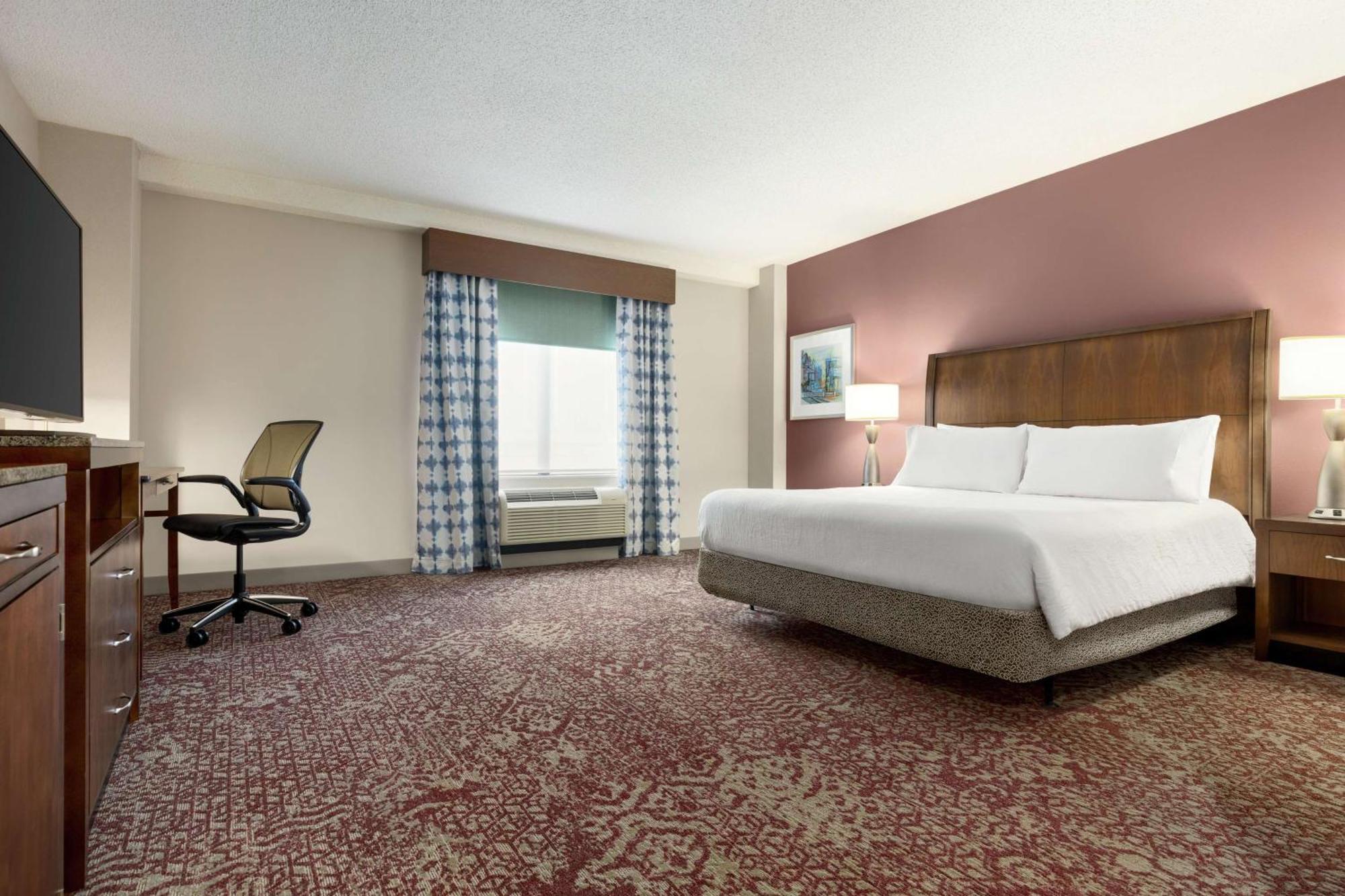 Hilton Garden Inn Louisville Downtown Екстериор снимка